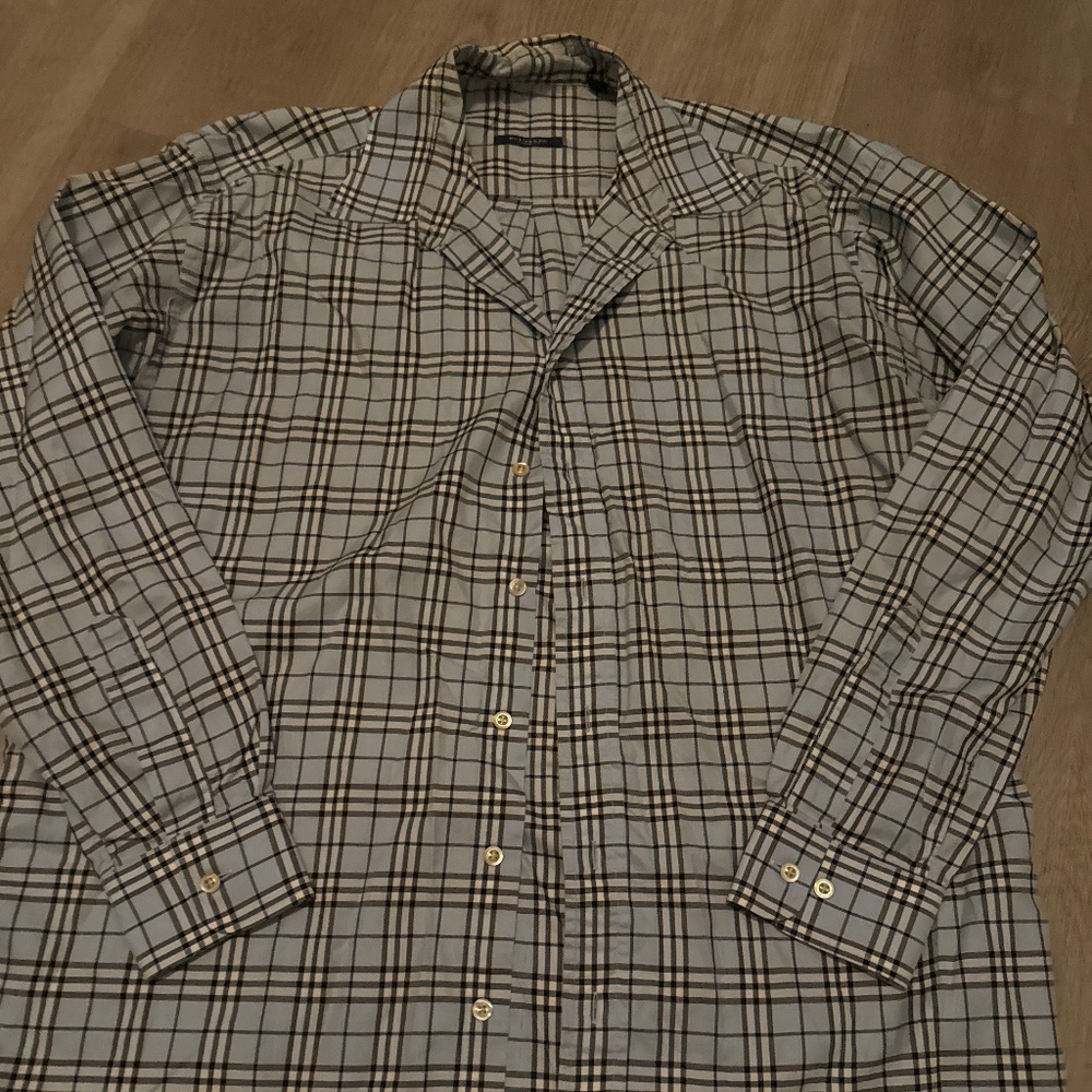 Men’s Burberry plaid long sleeve shirt